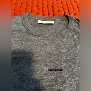 Icebreaker Sz Medium T-Shirt